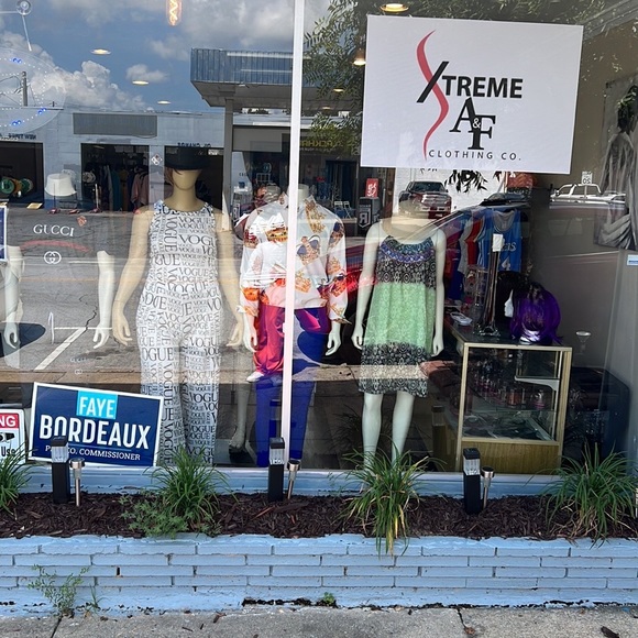 Meet your Posher, Anhony - Picture 2 of 2